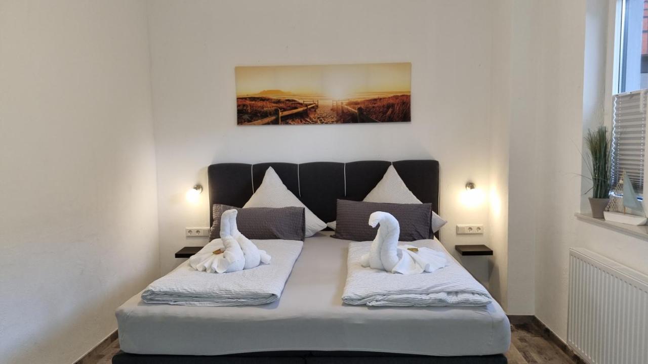 Pension Likedeeler Suite Sir Henry Morgan Borkum Exteriör bild